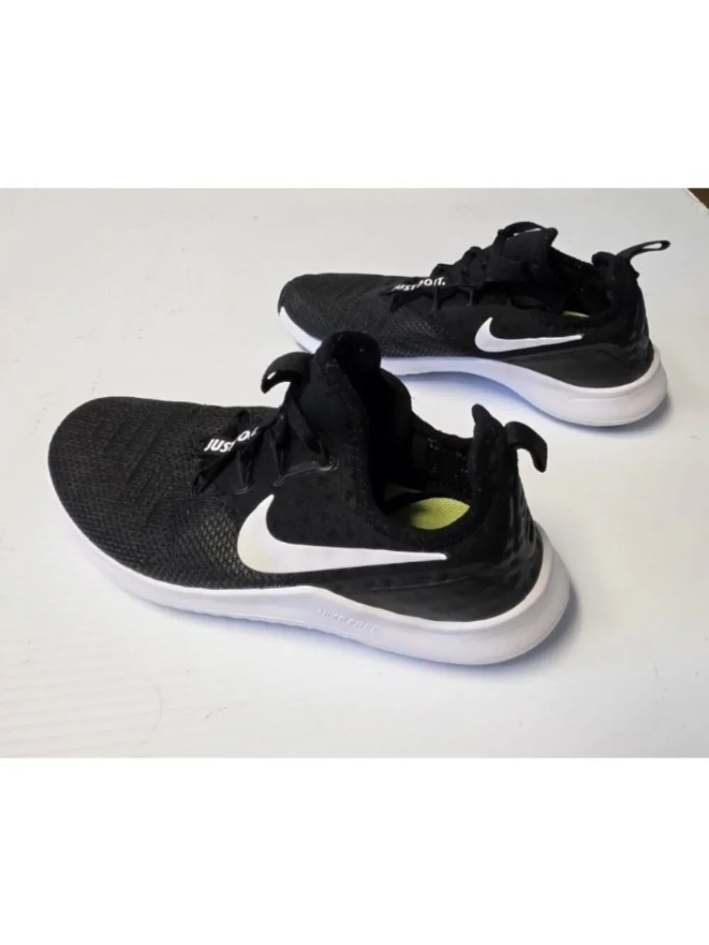 Nike Free TR 8 Women's Shoes Size 7 Black In Excellent Condition!